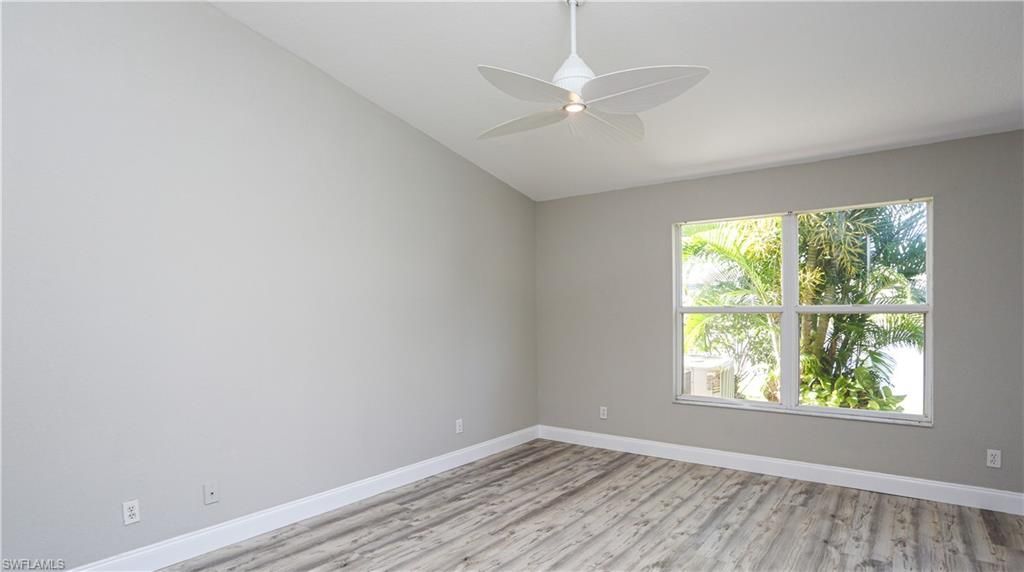 402 Emerald Bay Cir, Unit E7, Naples, FL 34110 Photo