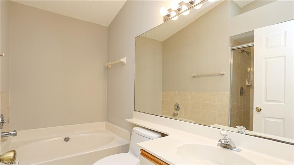 402 Emerald Bay Cir, Unit E7, Naples, FL 34110 Photo