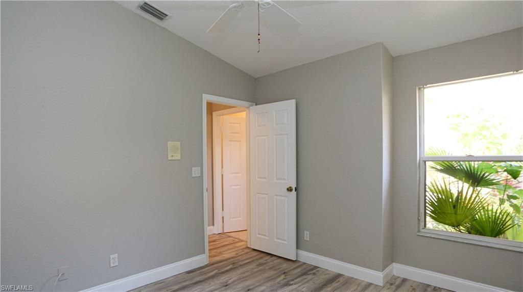 402 Emerald Bay Cir, Unit E7, Naples, FL 34110 Photo