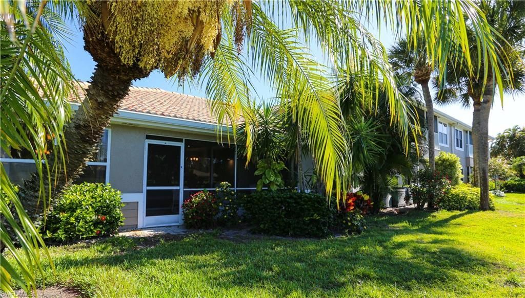 402 Emerald Bay Cir, Unit E7, Naples, FL 34110 Photo
