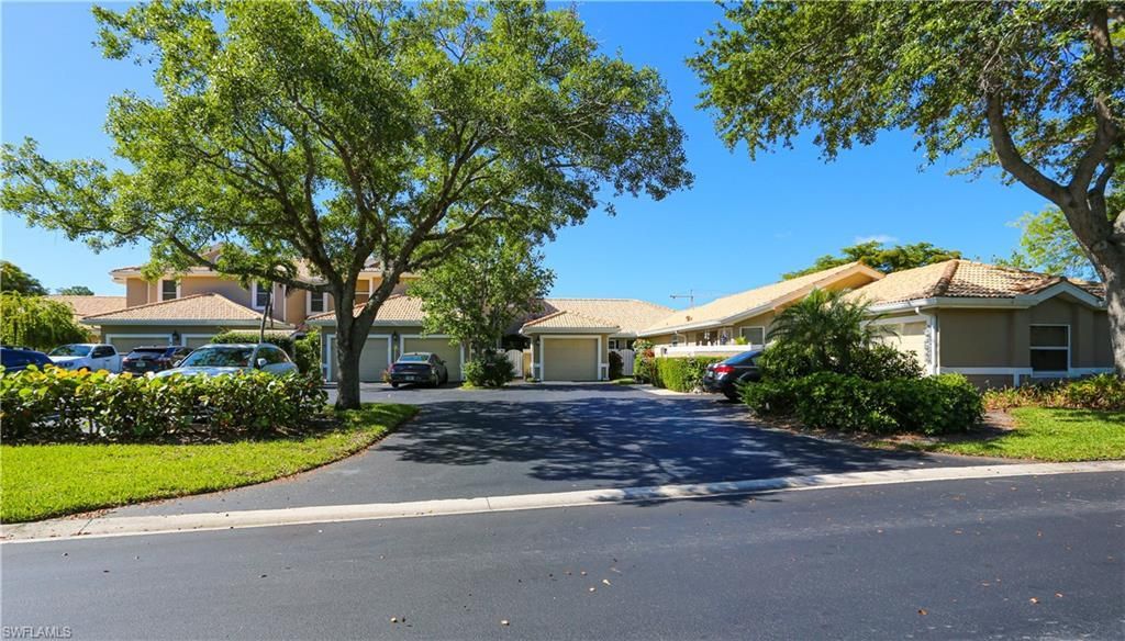 402 Emerald Bay Cir, Unit E7, Naples, FL 34110 Photo