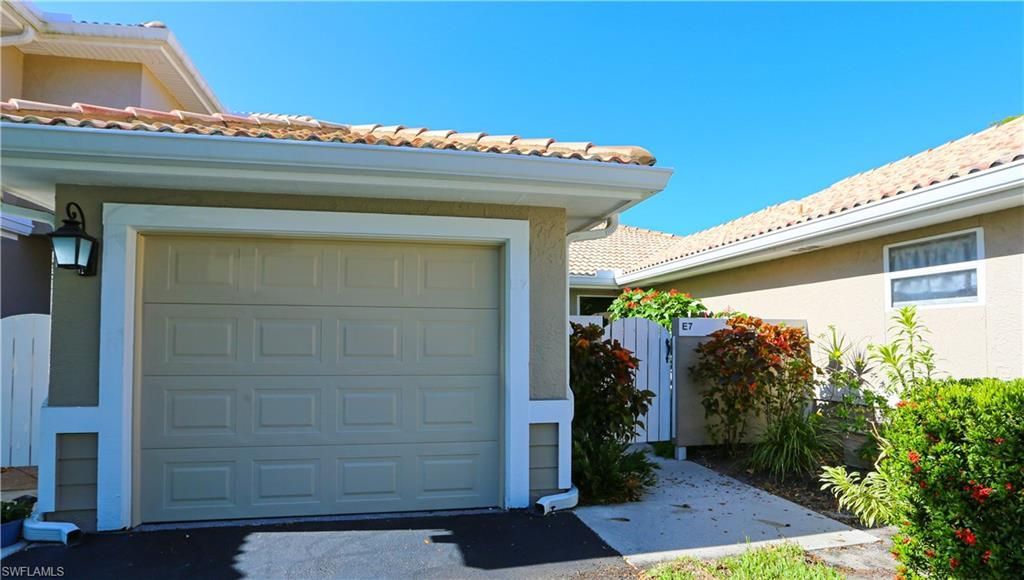 402 Emerald Bay Cir, Unit E7, Naples, FL 34110 Photo