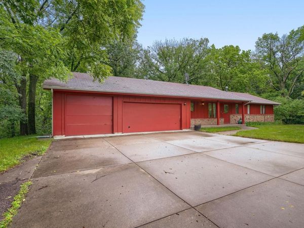 13151 Highway 13 S, Savage, MN 55378