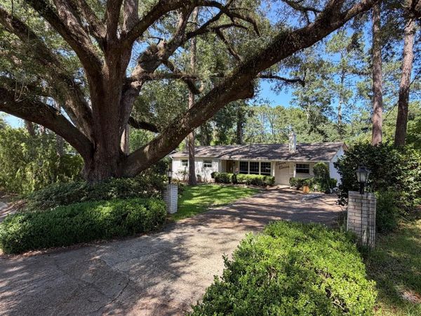 1111 Pinecrest Drive , Tallahassee, FL 32301