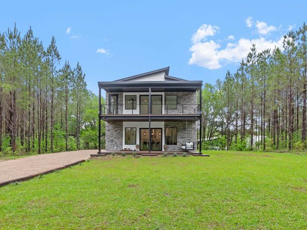 10080 Mahan Drive, Tallahassee, FL 32309