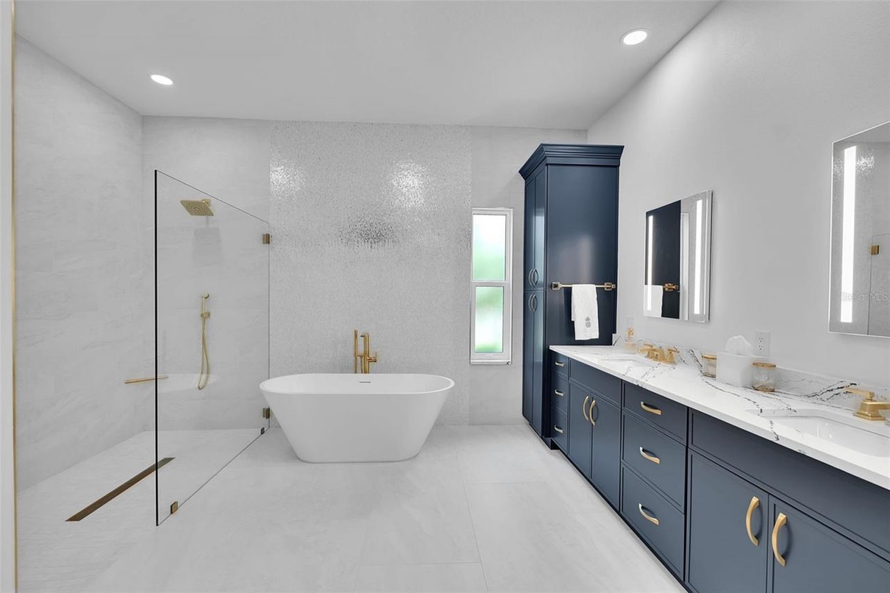8986 Bloomfield Boulevard, Sarasota, FL 34238 Photo