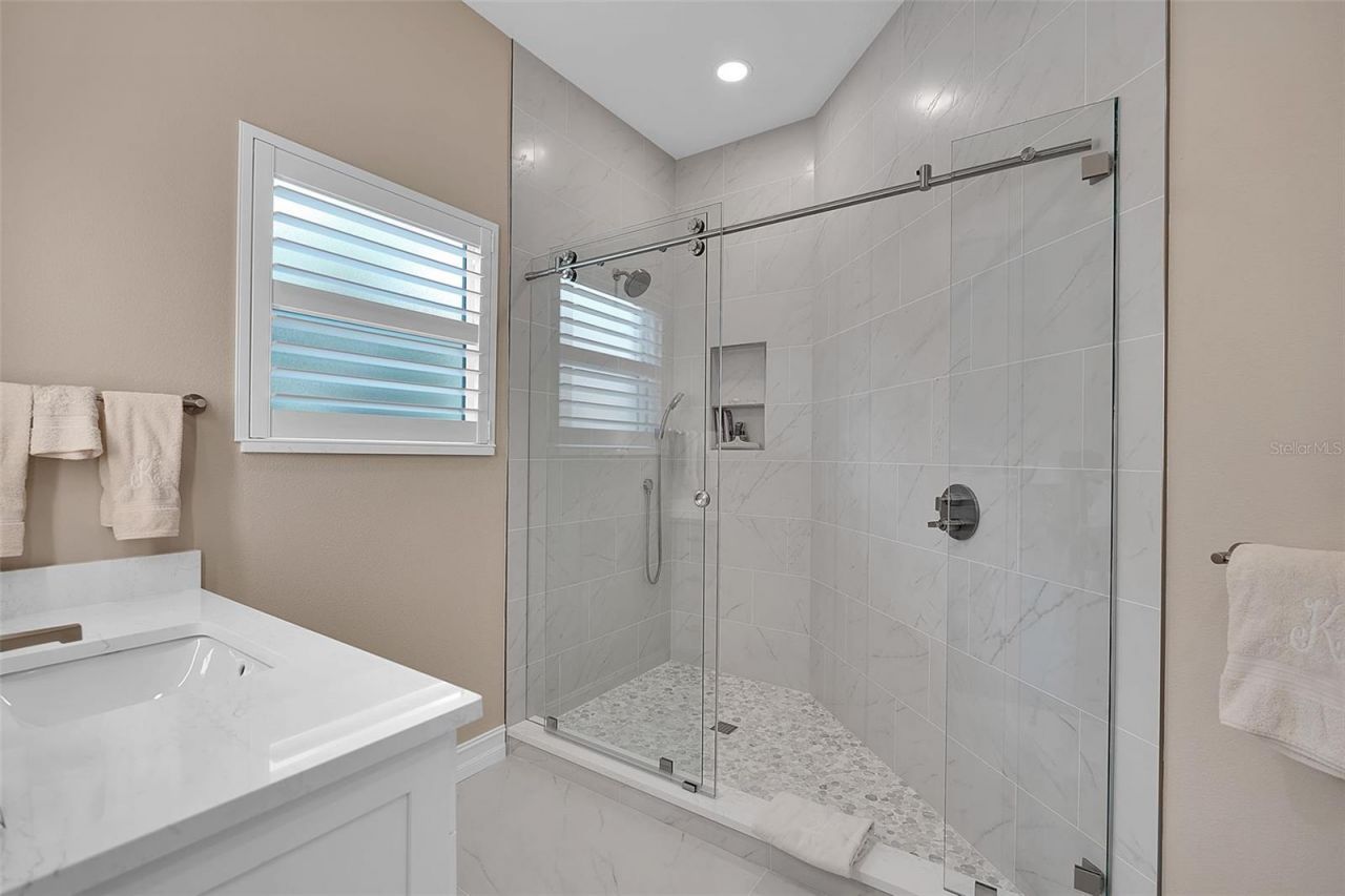 8986 Bloomfield Boulevard, Sarasota, FL 34238 Photo