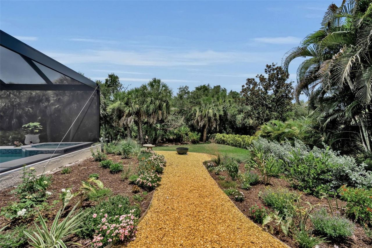 8986 Bloomfield Boulevard, Sarasota, FL 34238 Photo