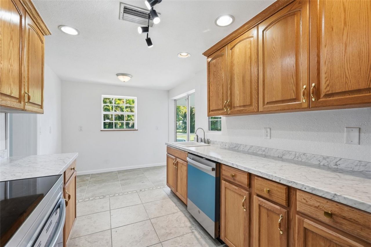 700 Dolphin Parkway , Punta Gorda, FL 33950 Photo