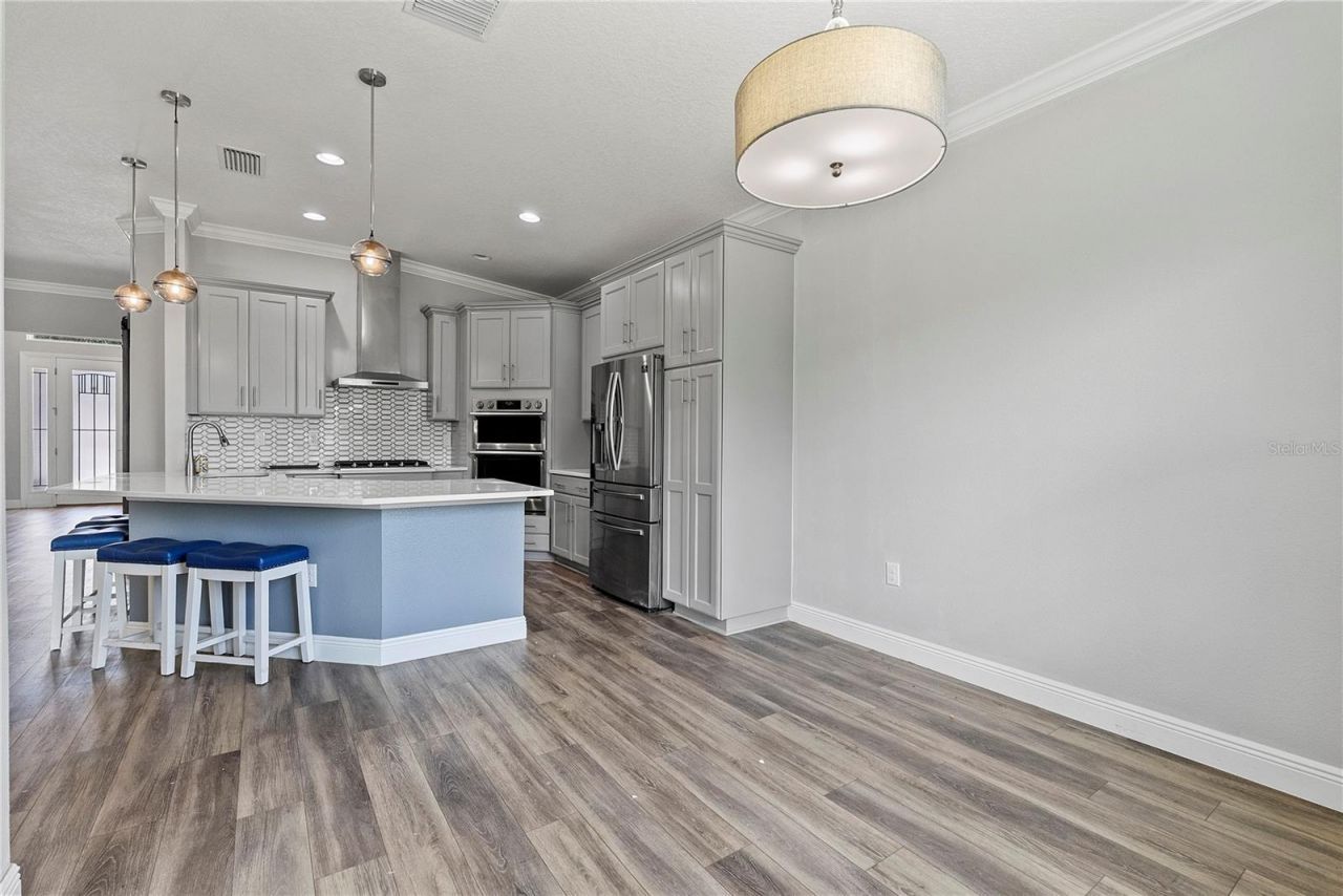 8113 Bridgeport Bay Circle, Mount Dora, FL 32757 Photo