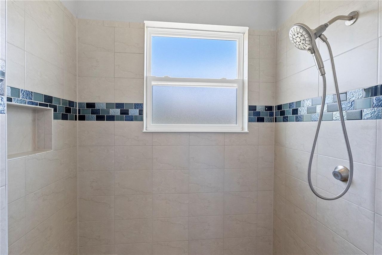 8113 Bridgeport Bay Circle, Mount Dora, FL 32757 Photo