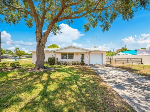 10833 111TH PLACE N, SEMINOLE, FL 33778