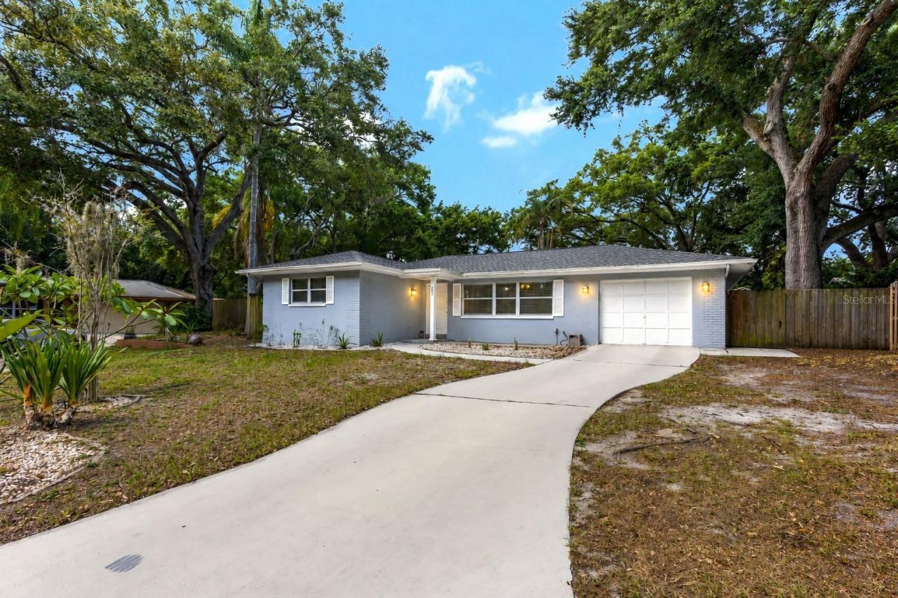 182 Sunward Avenue, Palm Harbor, FL 34684 Main Photo