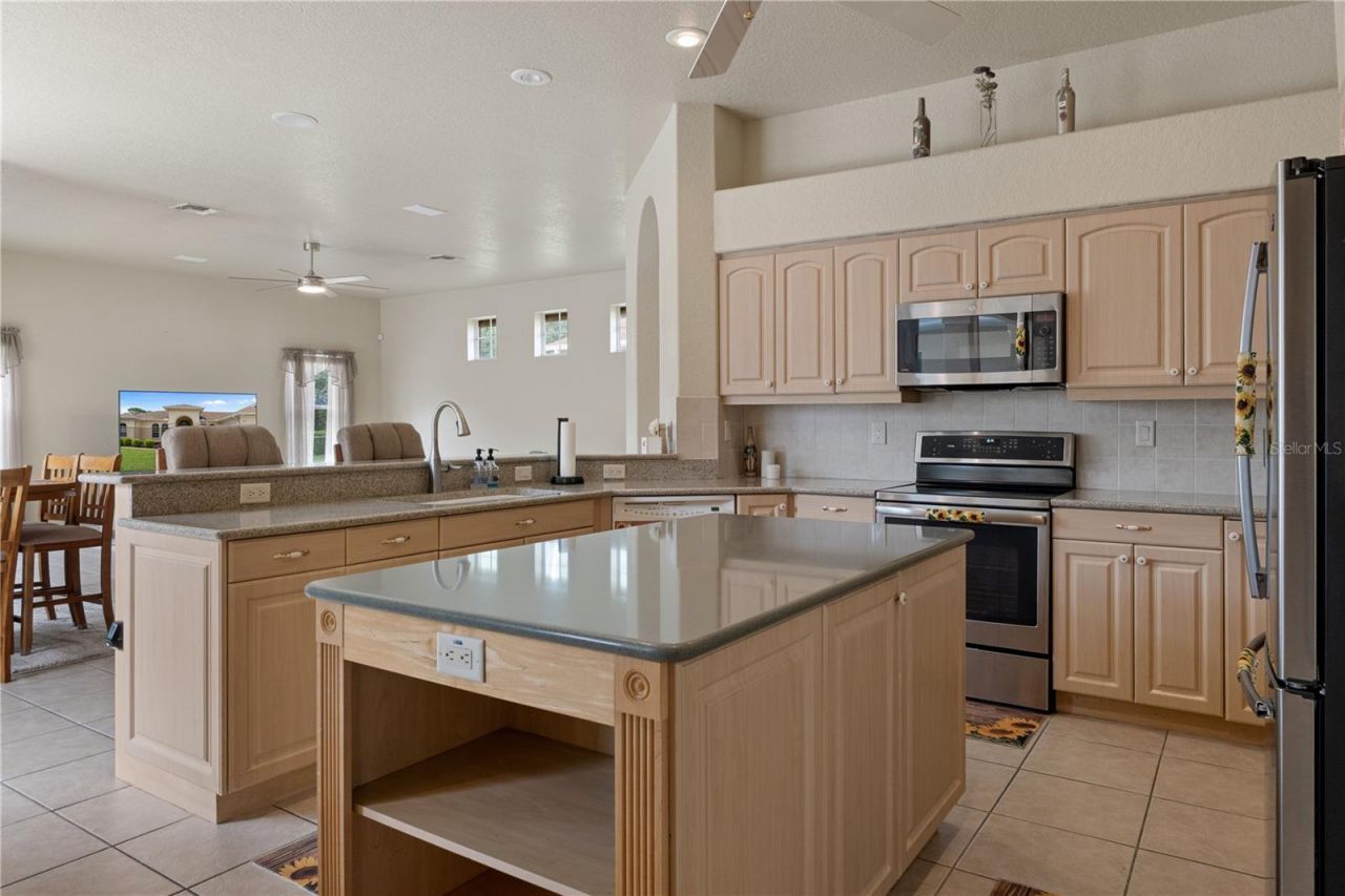 6132 Krista Drive , Spring Hill, FL 34609 Photo