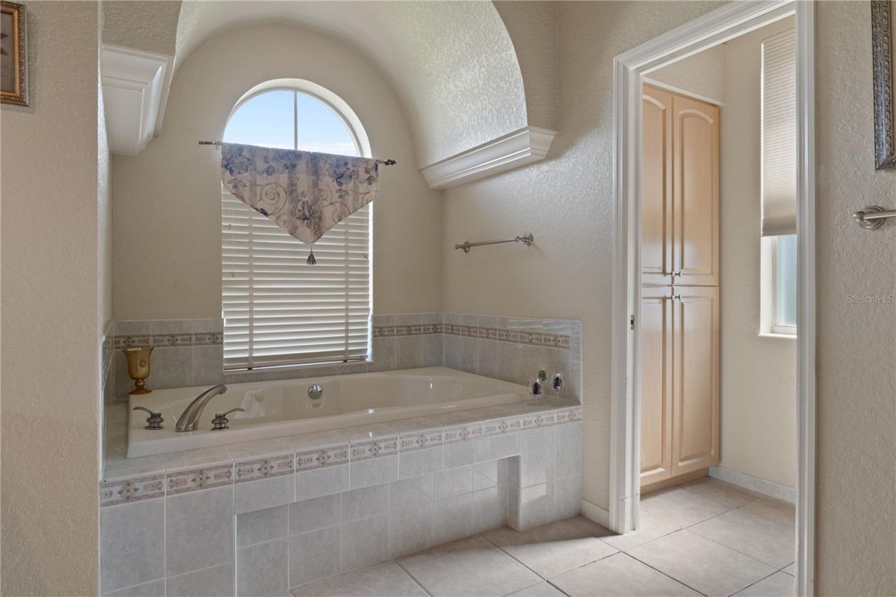 6132 Krista Drive , Spring Hill, FL 34609 Photo