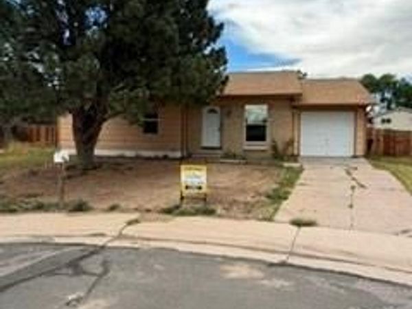 9748 Clayton Circle, Denver, CO 80229