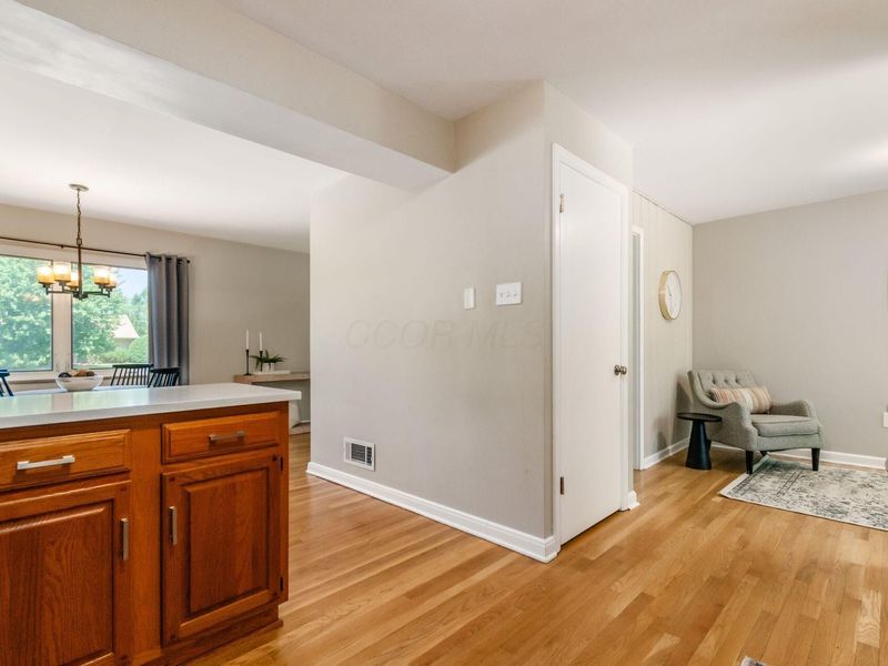 181 Village Drive, Columbus, OH 43214 Photo 16
