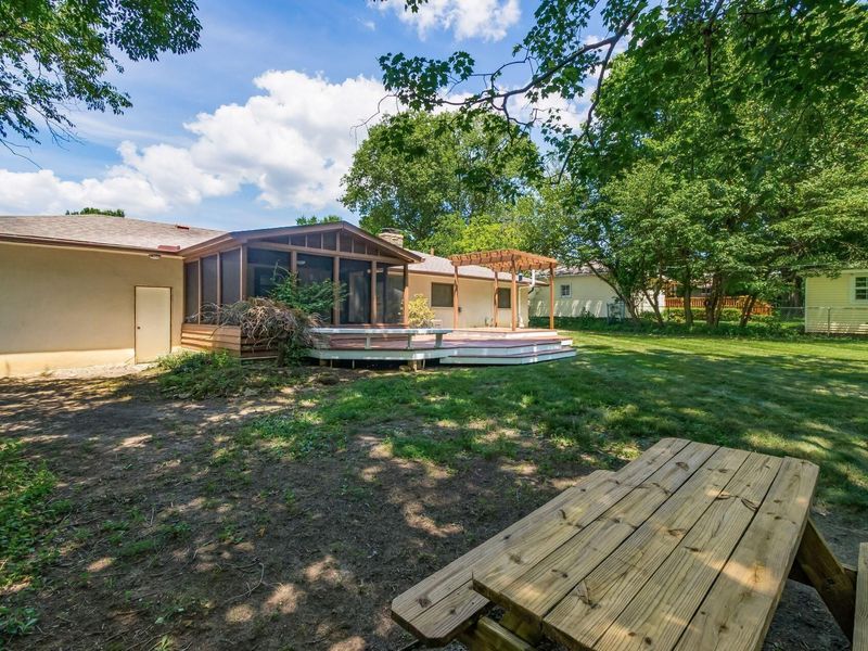 181 Village Drive, Columbus, OH 43214 Photo 39