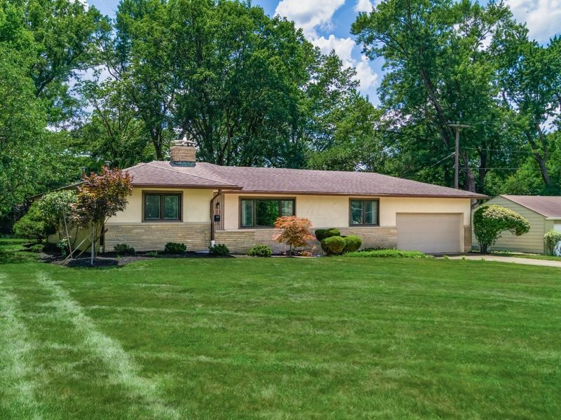 181 Village Drive, Columbus, OH 43214 Photo 4