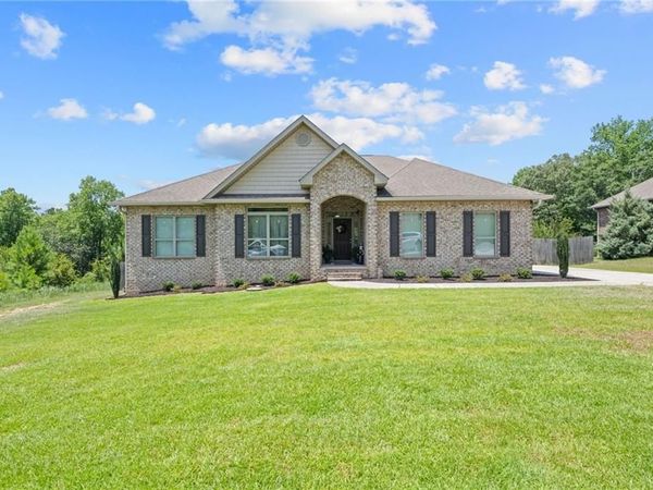 7765 Spartanburg Drive, Saraland, AL 36571