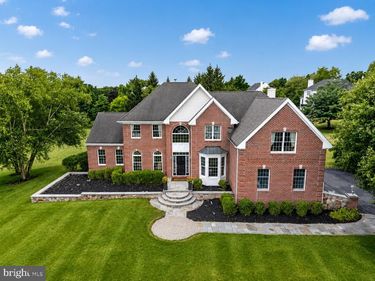 4 RIVERVIEW COURT, RINGOES, NJ 08551