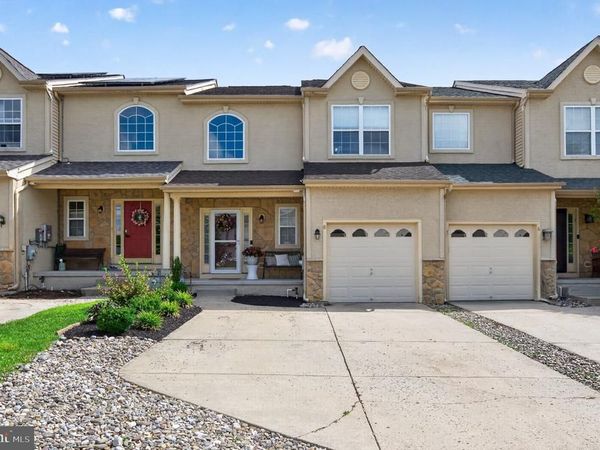 8 ZION DRIVE, BERLIN BORO, NJ 08009