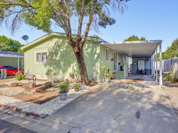 633 E Archwood Drive, UNIT 77, Eagle Point, OR 97524