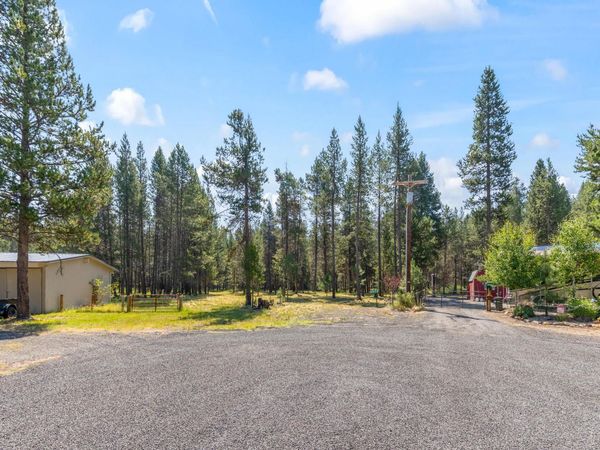 55471 Jamie Way, Bend, OR 97707