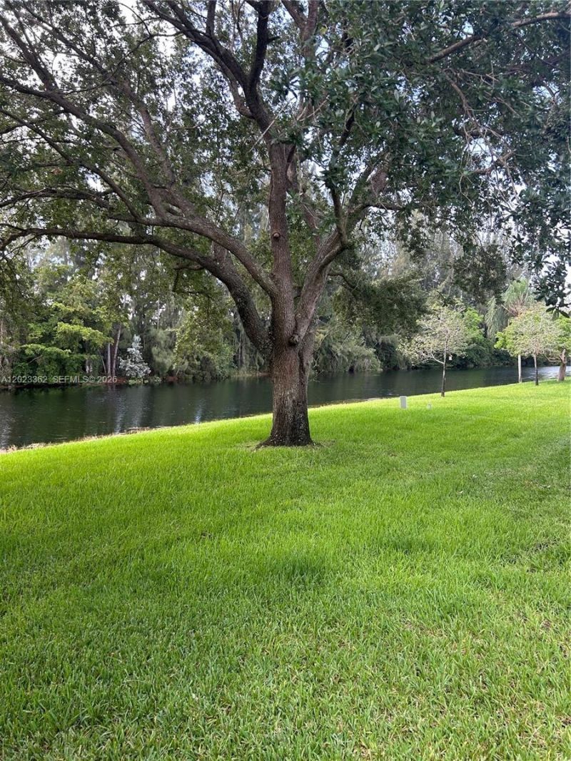 578 Woodgate Cir , Unit E, Sunrise, FL 33326 Photo