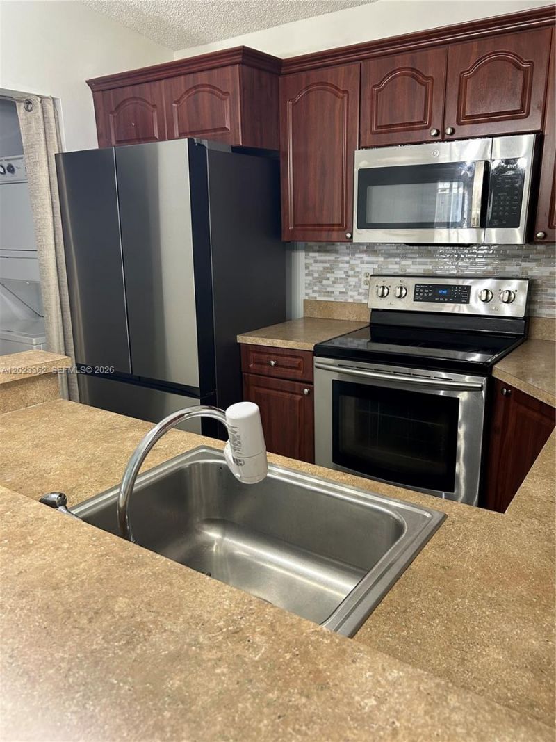 578 Woodgate Cir , Unit E, Sunrise, FL 33326 Photo