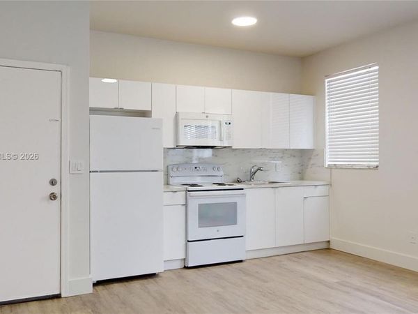 828 Pennsylvania Ave, Unit 7, Miami Beach, FL 33139
