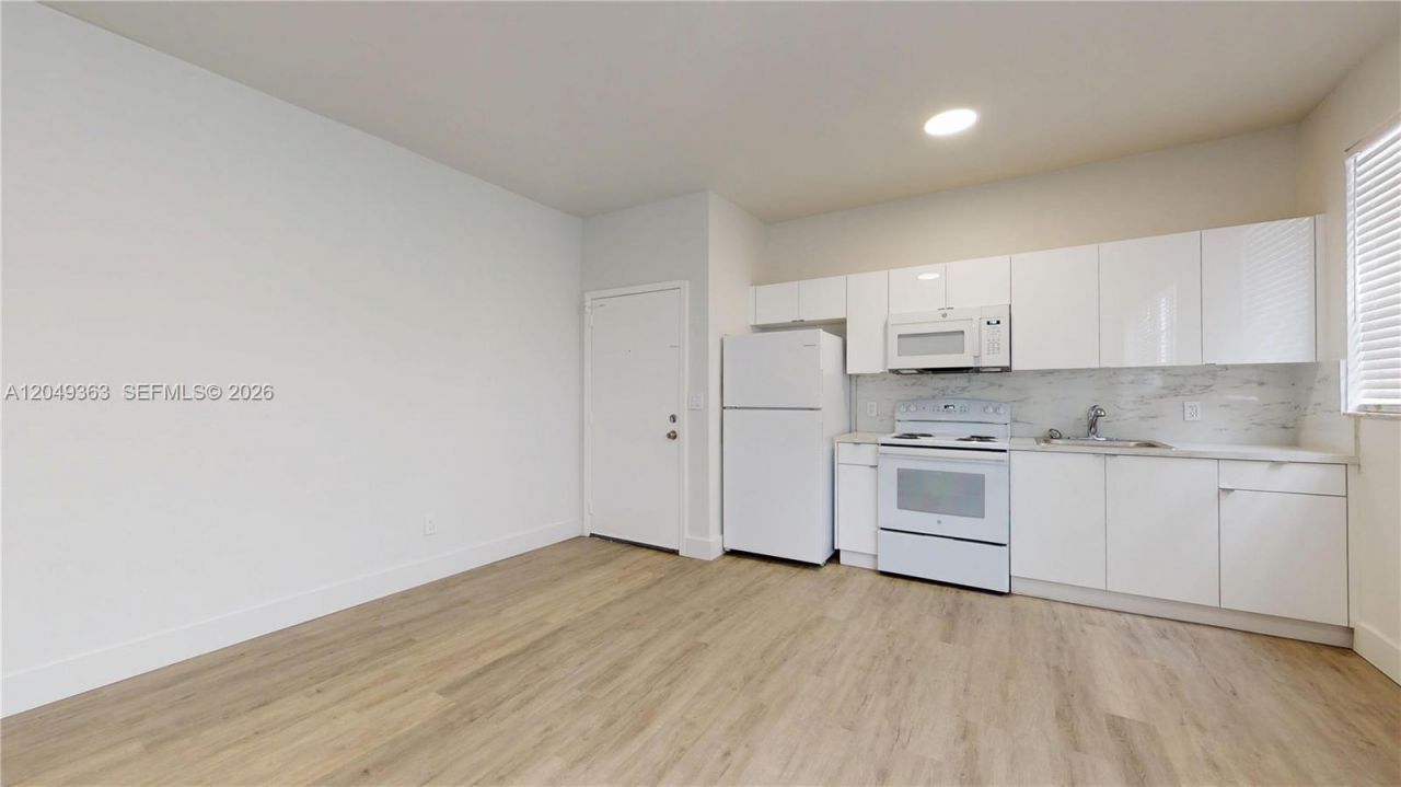 828 Pennsylvania Ave, Unit 7, Miami Beach, FL 33139 Photo