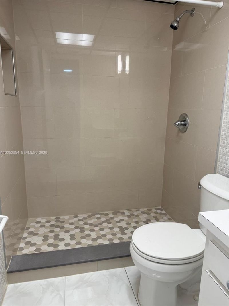 1855 W 60th St , Unit 346-B, Hialeah, FL 33012 Photo