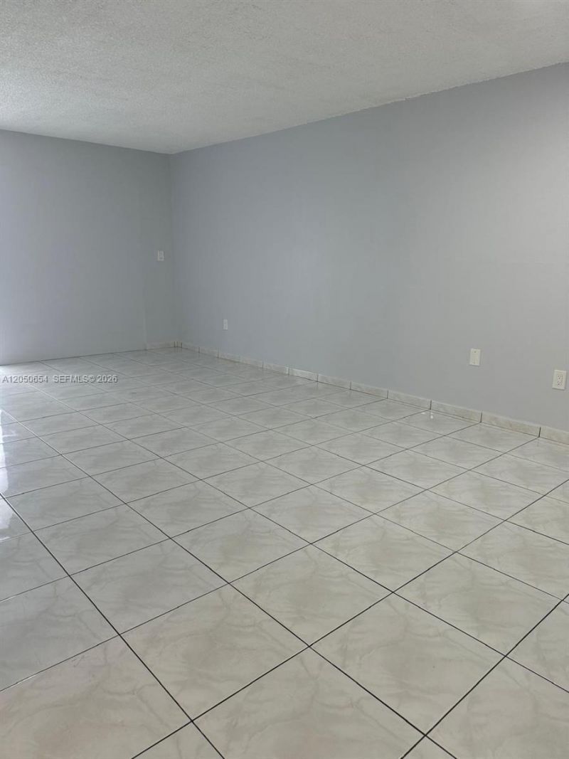 1855 W 60th St , Unit 346-B, Hialeah, FL 33012 Photo