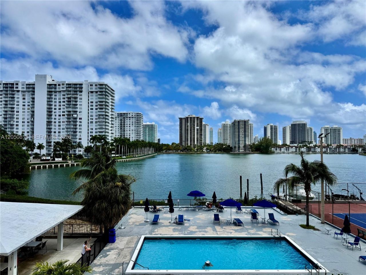 2780 NE 183rd St , Unit 2012, Aventura, FL 33160 Photo