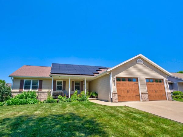 332 Sandridge Trail, Sun Prairie, WI 53590