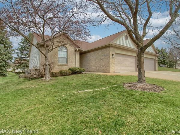 2191 Pleasant Drive, Commerce Twp, MI 48390