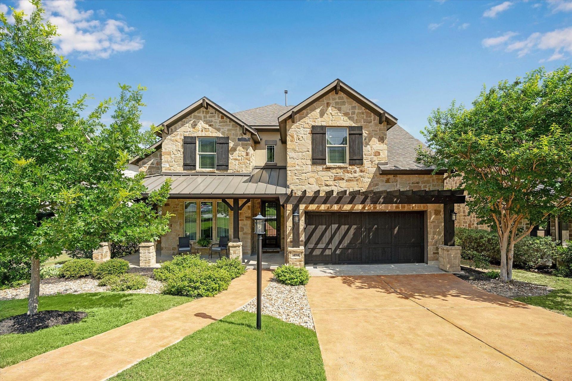 494 Anfield Cir, Austin, TX 78738 Main Photo
