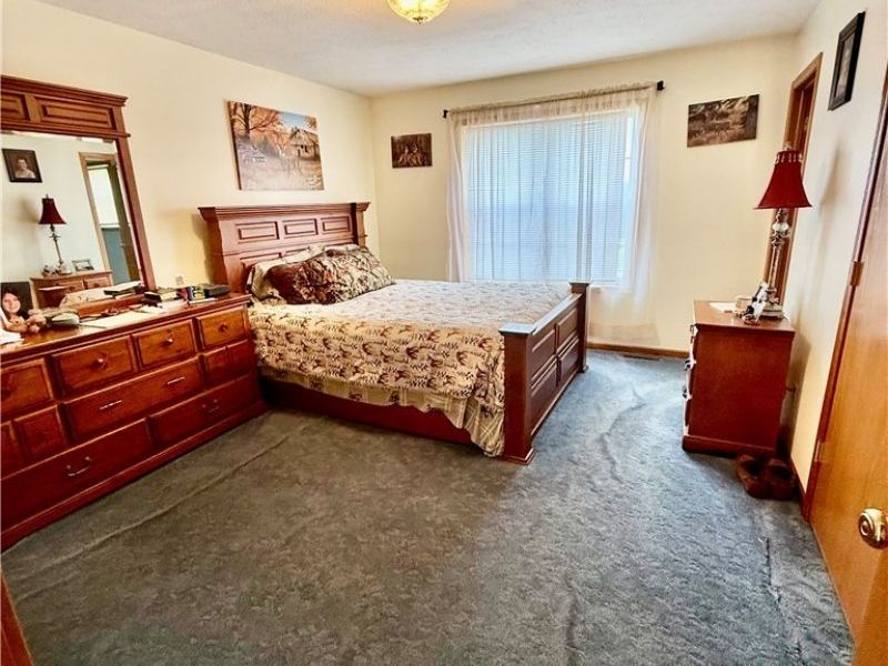 49208 Hickman Rd, East Liverpool, OH 43920 Photo 16