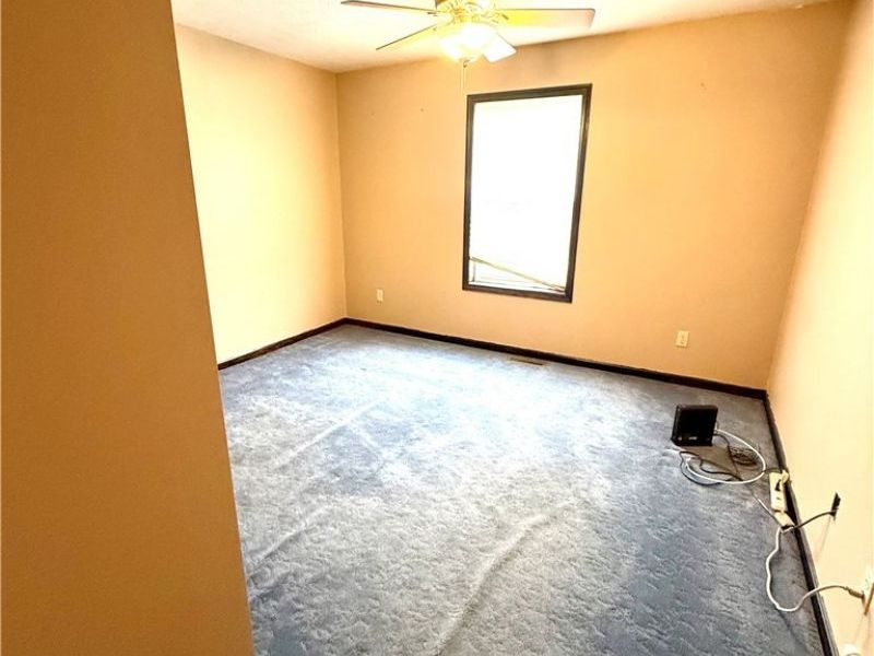 49208 Hickman Rd, East Liverpool, OH 43920 Photo 19