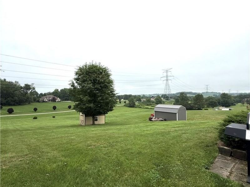 49208 Hickman Rd, East Liverpool, OH 43920 Photo 2