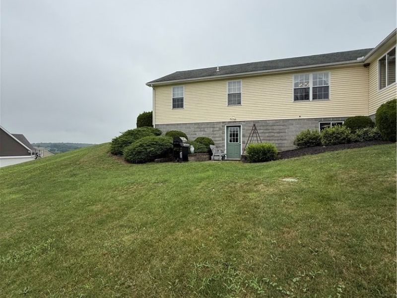 49208 Hickman Rd, East Liverpool, OH 43920 Photo 4