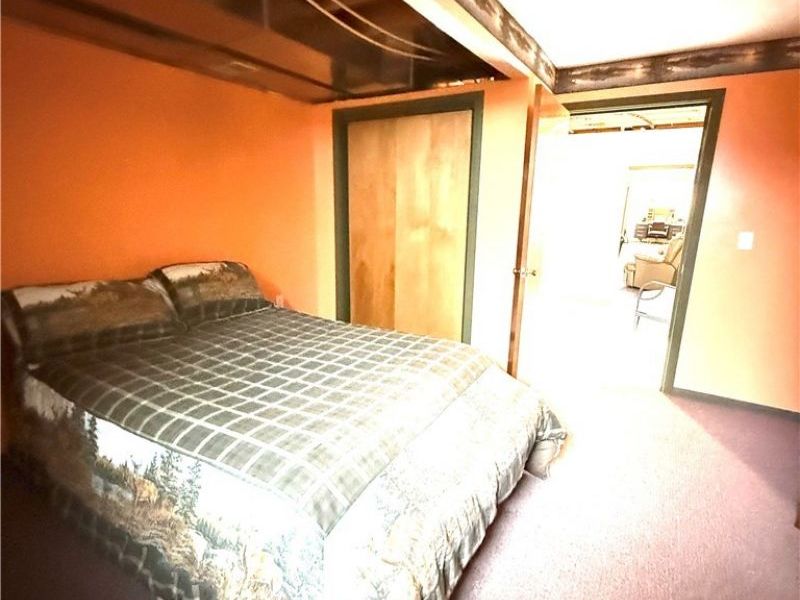 49208 Hickman Rd, East Liverpool, OH 43920 Photo 9