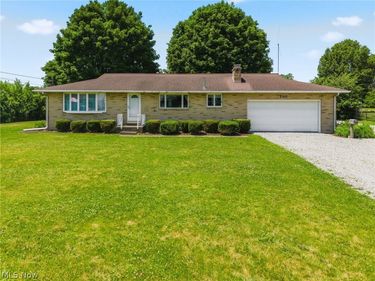 4775 Erie Avenue SW, Navarre, OH 44662