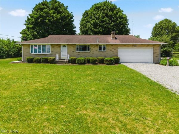 4775 Erie Avenue SW, Navarre, OH 44662