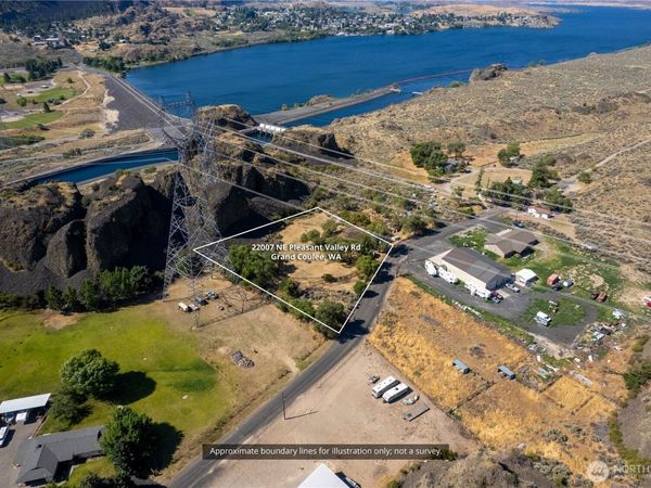 22007 NE Pleasant Valley Road , Grand Coulee, WA 99133
