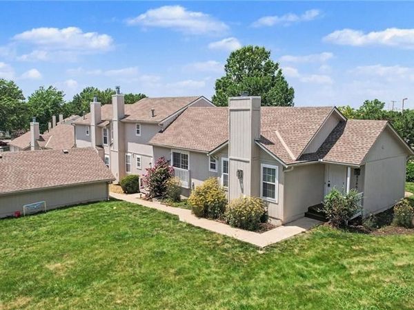 8285 N Revere Avenue, Kansas City, MO 64151