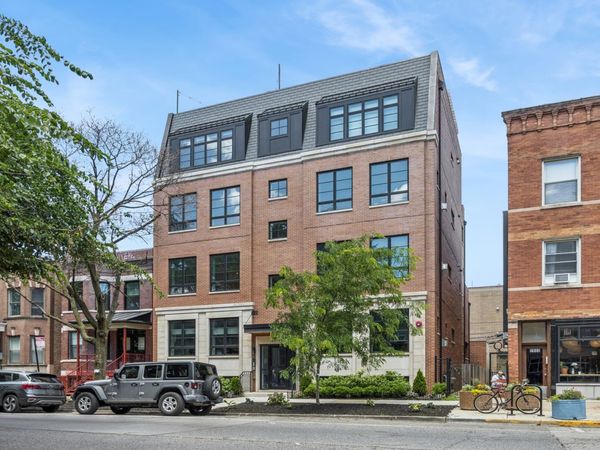 2004 W Addison Street, Unit 3W, Chicago, IL 60618