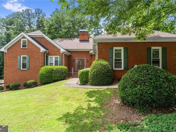 1199 Mountainside Trace NW, Kennesaw, GA 30152