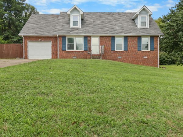 2301 Sherwood Hills Ct , Clarksville, TN 37042